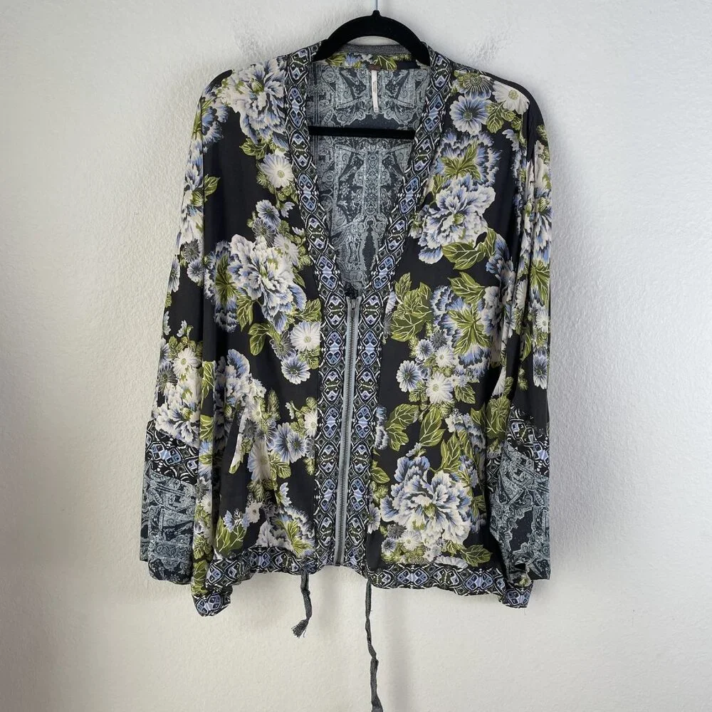 Free People Jacket Womens Medium Large Black Blue Floral Boho Kimono Pockets Zip